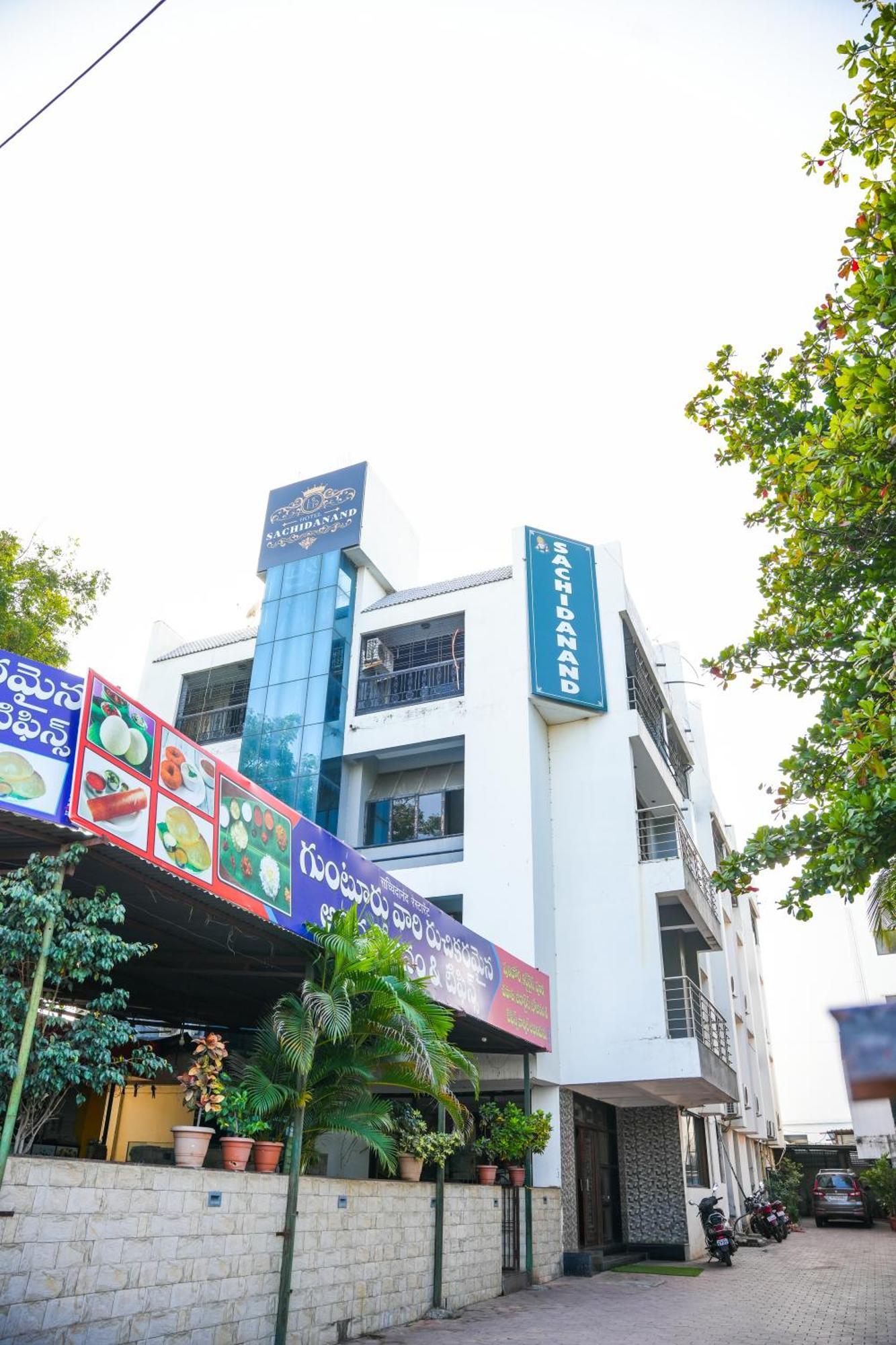 Hotel Sachidanand Shirdi Exteriör bild